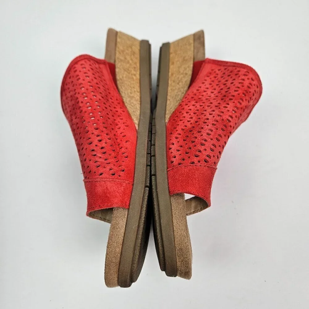 Earth Origins Pico Pearl Spicy Red Perforated Suede Toe Loop Low Wedge Sandal - Picture 6 of 13